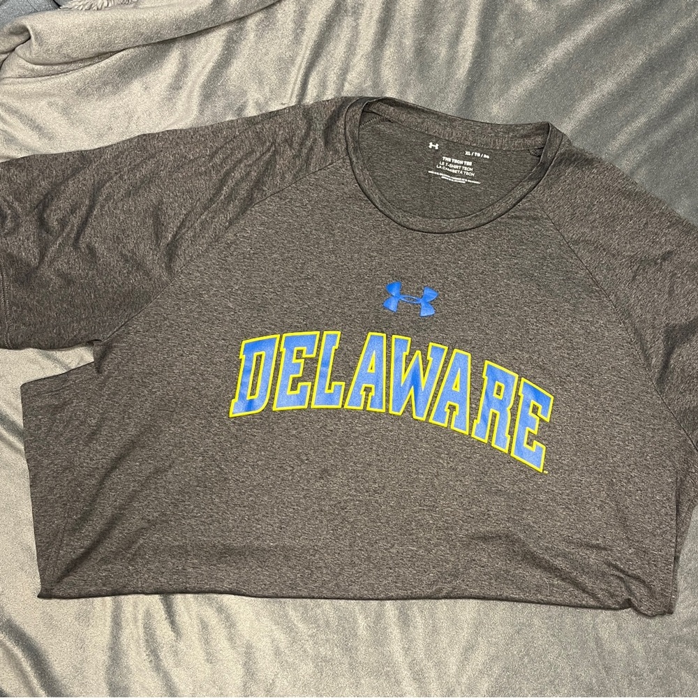 Men’s UA University of Delaware Dri-fit tshirt